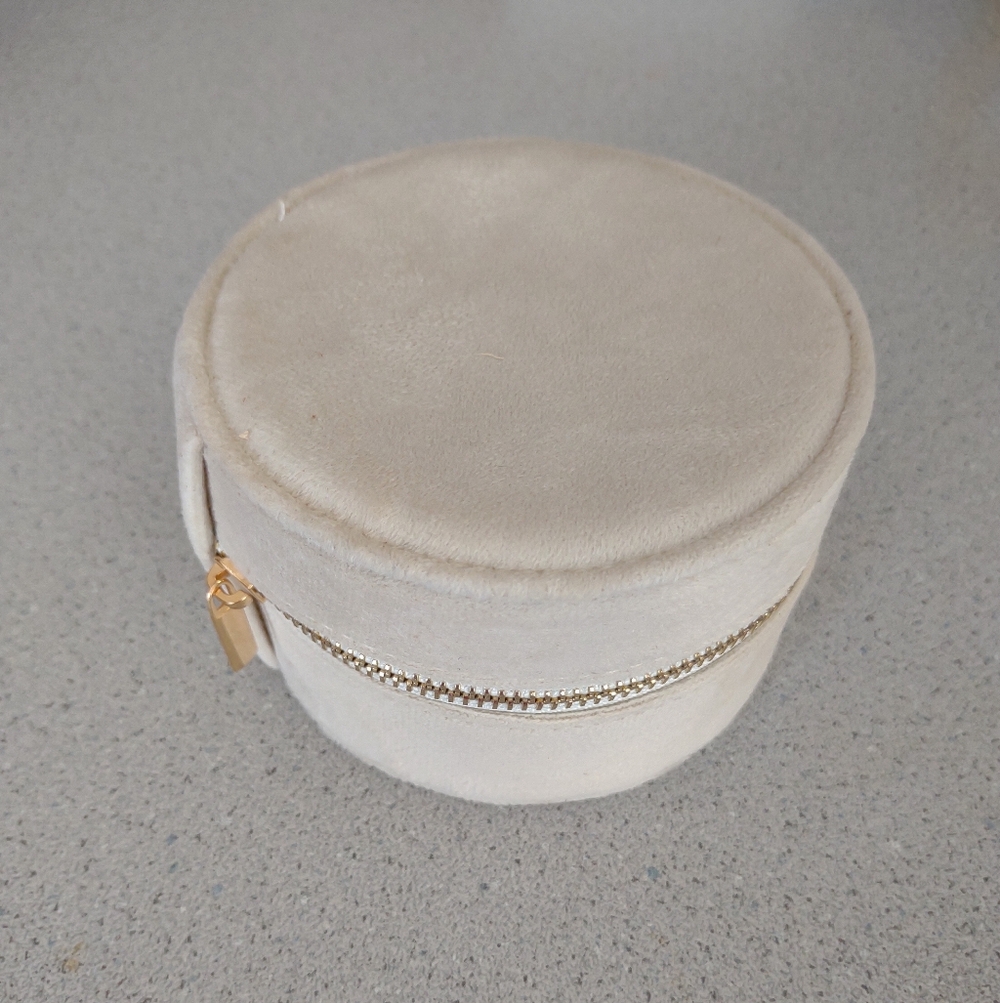 Zip ARound Case - Picture 3 of 3